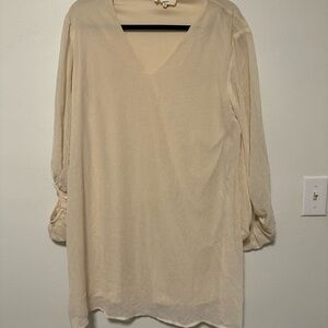 Entro Cream V-Neck Chifon Dress